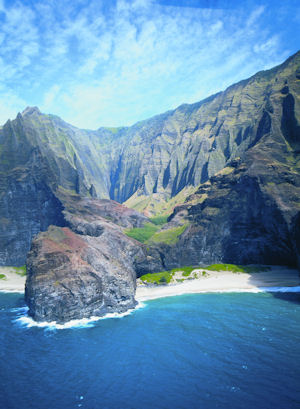 Vacations Magazine: Cruise Hawaii's Hot Spots